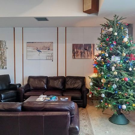 Hotel Wolfe Island Marysville Экстерьер фото