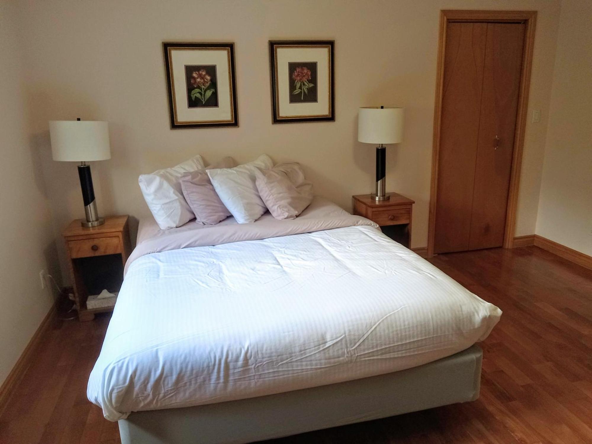 Hotel Wolfe Island Marysville Экстерьер фото