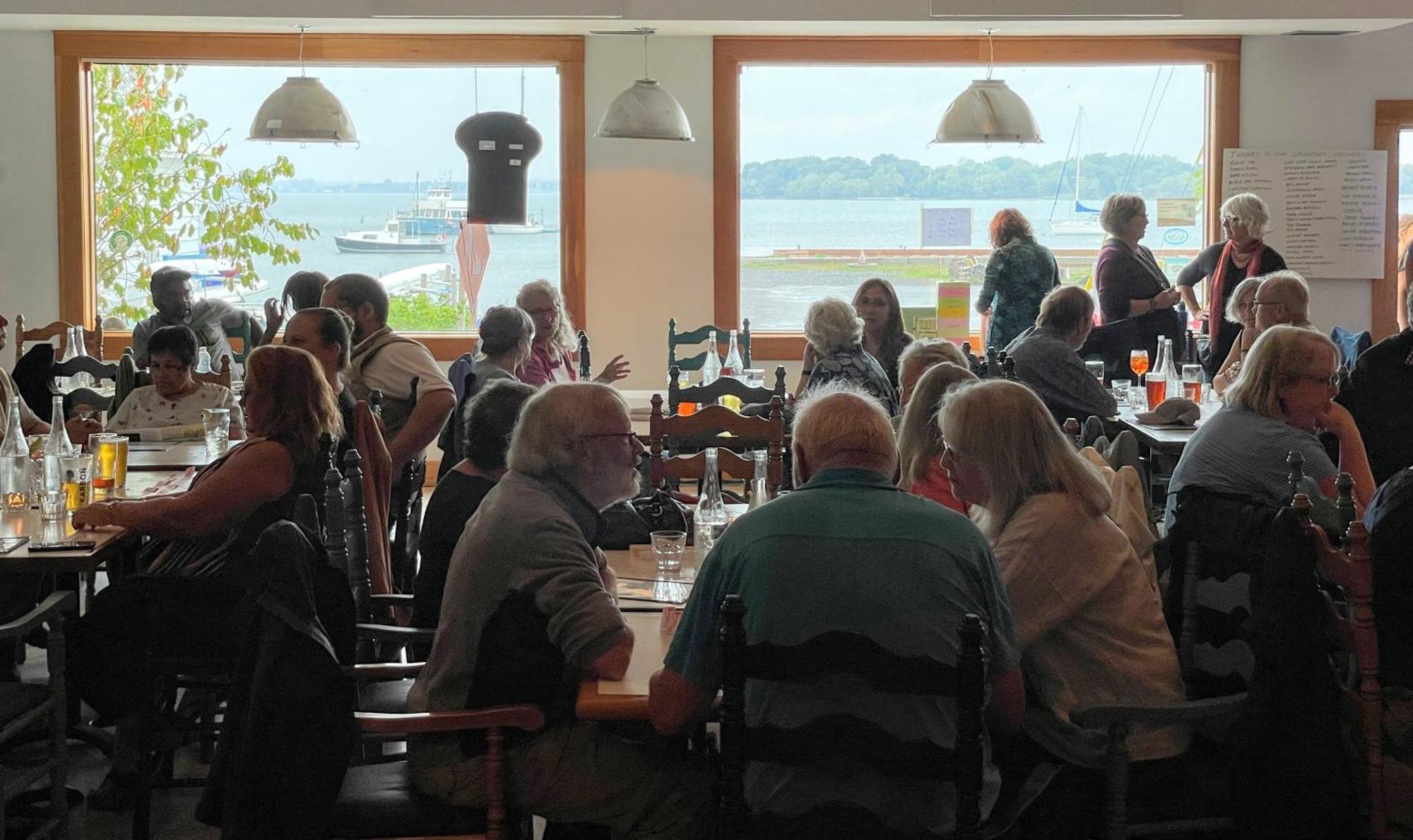 Hotel Wolfe Island Marysville Экстерьер фото